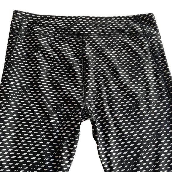 Under Armour Womens Compression Exercise Capri Heatgear Pants Size XL Stretch u - Picture 6 of 7